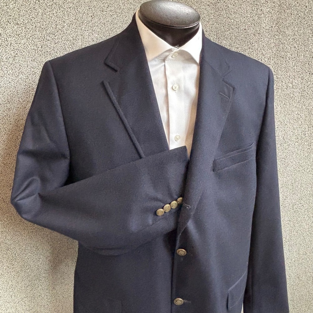 O'Connell's Navy Blazer 44R Wool 3 Roll 2 Gold Crest Buttons Canada Old Money